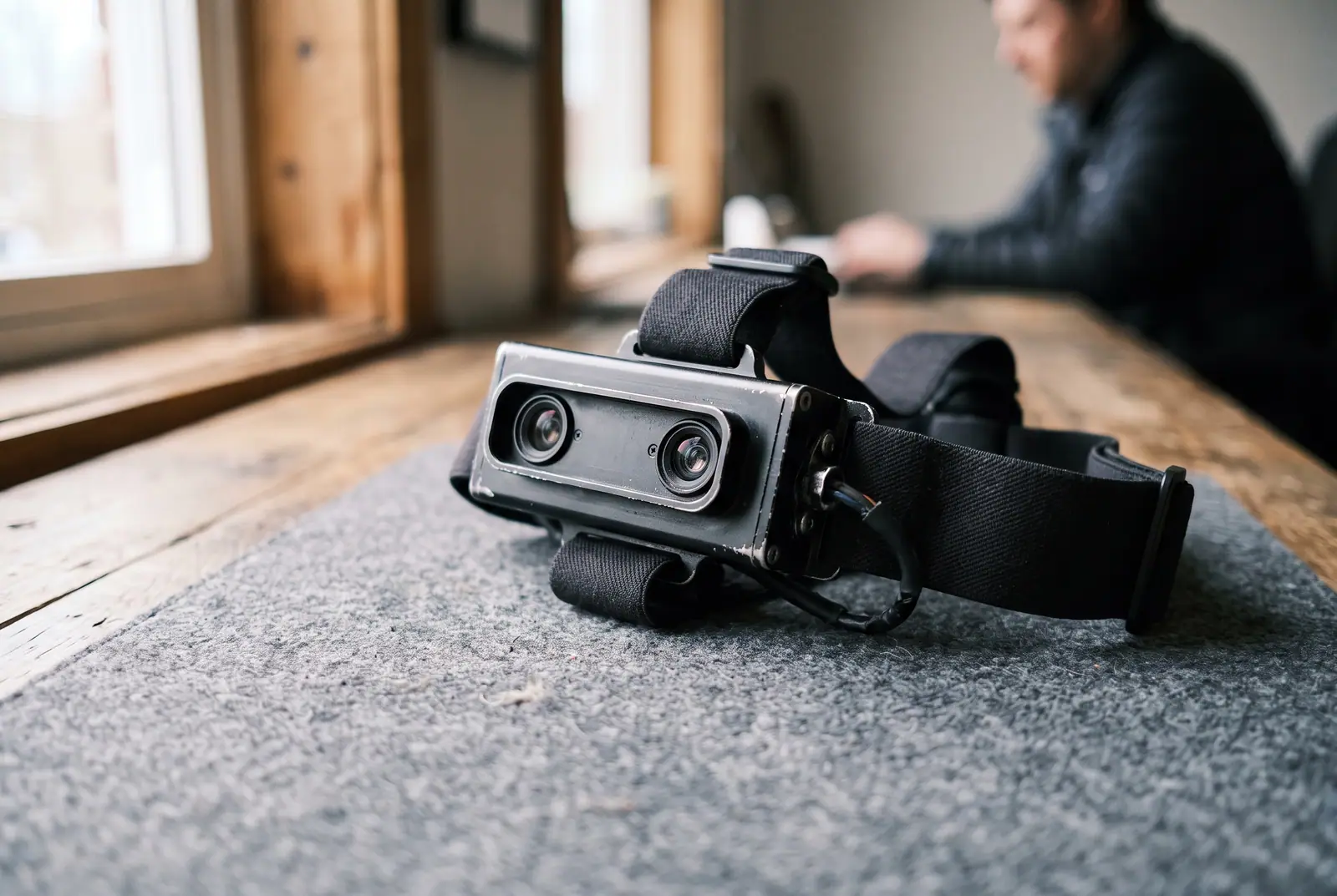 A stereo camera bar on a head strap